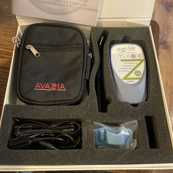 AVAZZIA EZZI-LIFT COSMETIC MICROCURRENT FACIAL MASSAGE AT HOME - Picture 1 of 10